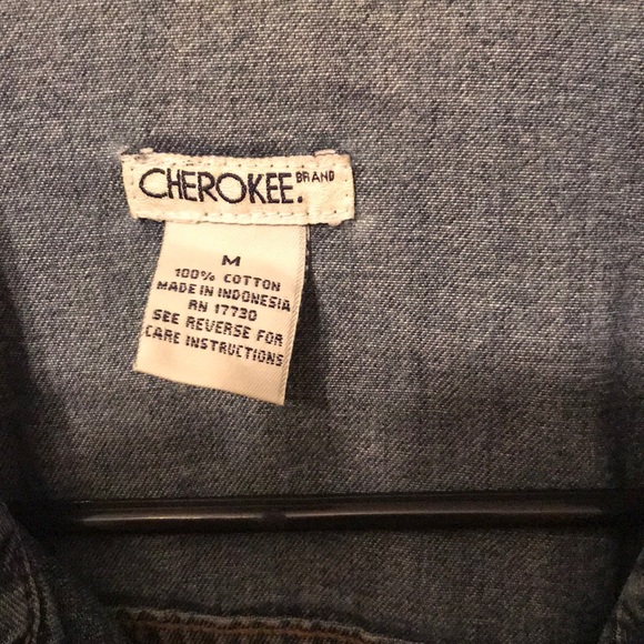 90s Cherokee denim jacket - Picture 2 of 5
